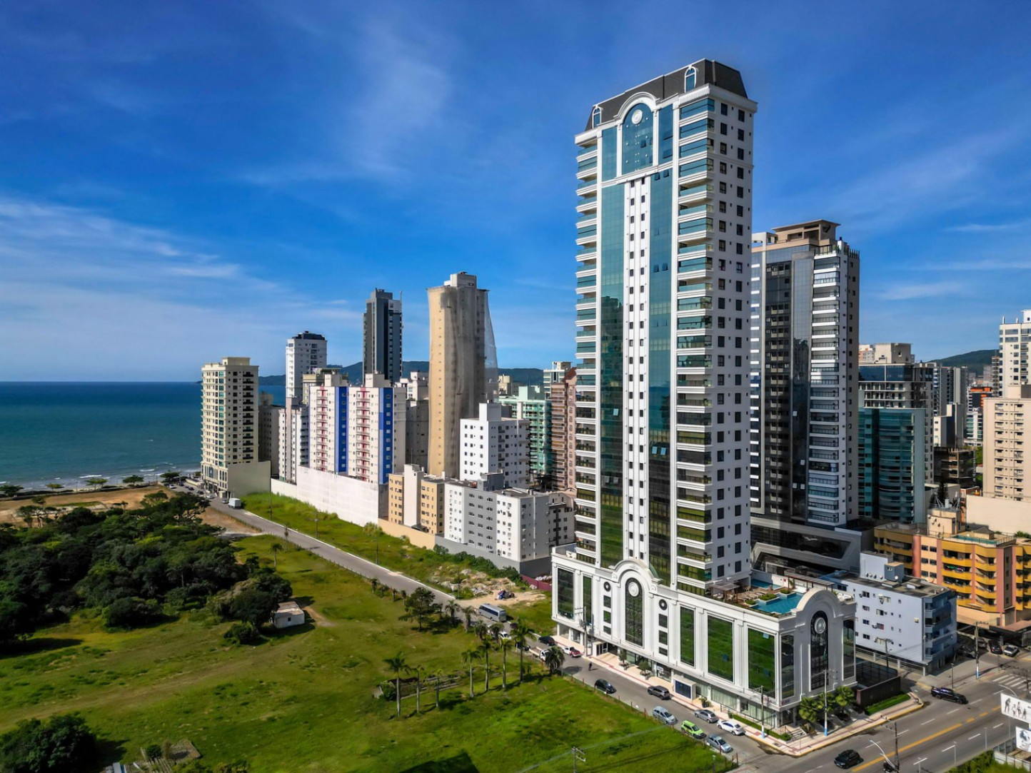 Edifício Paramount Tower