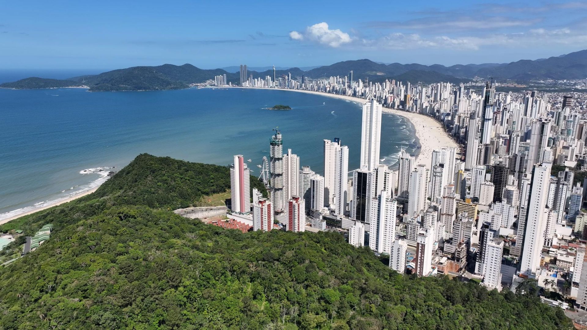 Novo Plano Diretor de Balneário Camboriú: o que muda e como isso impacta o mercado imobiliário