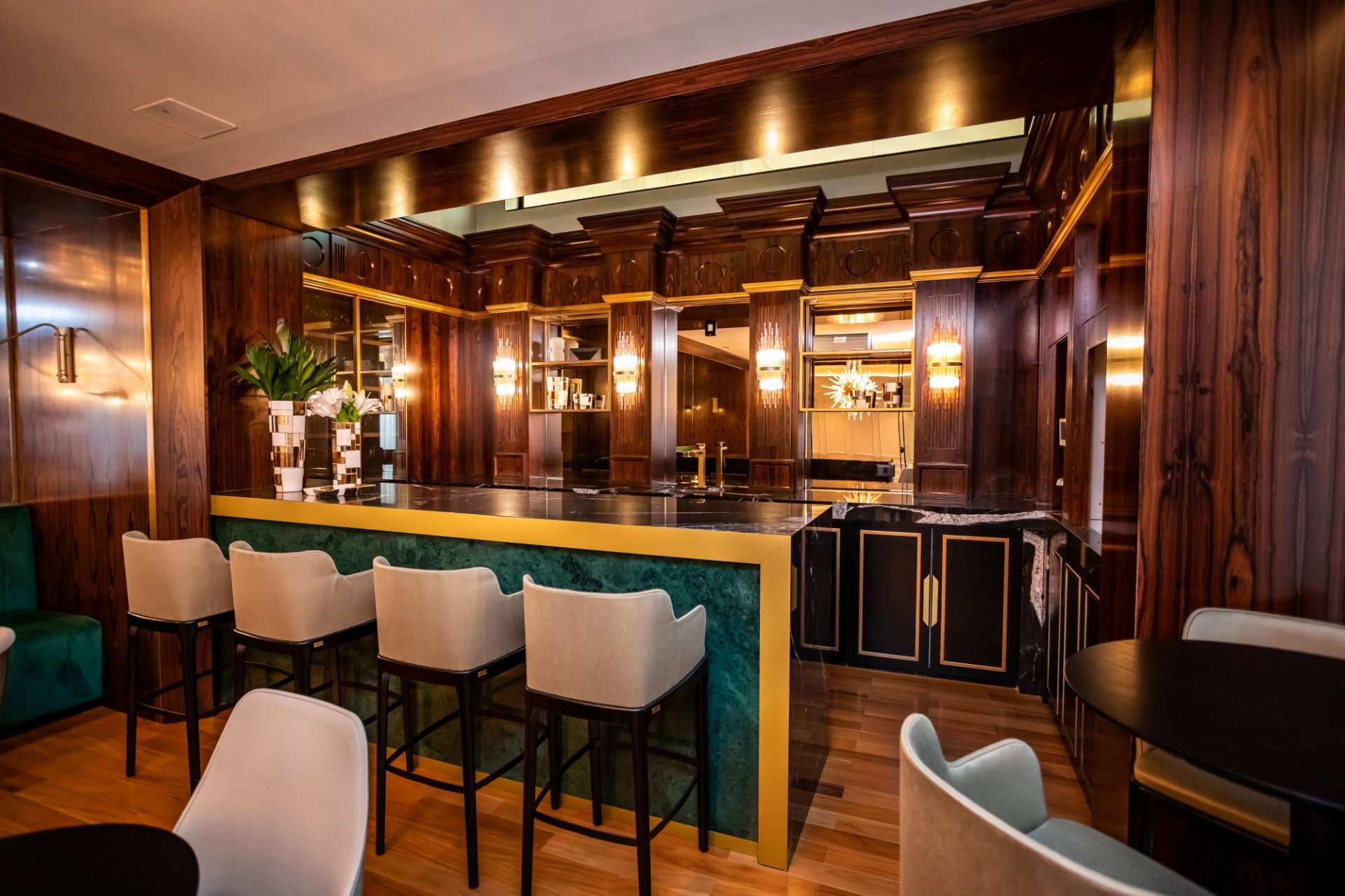 CNA Cartier Residence