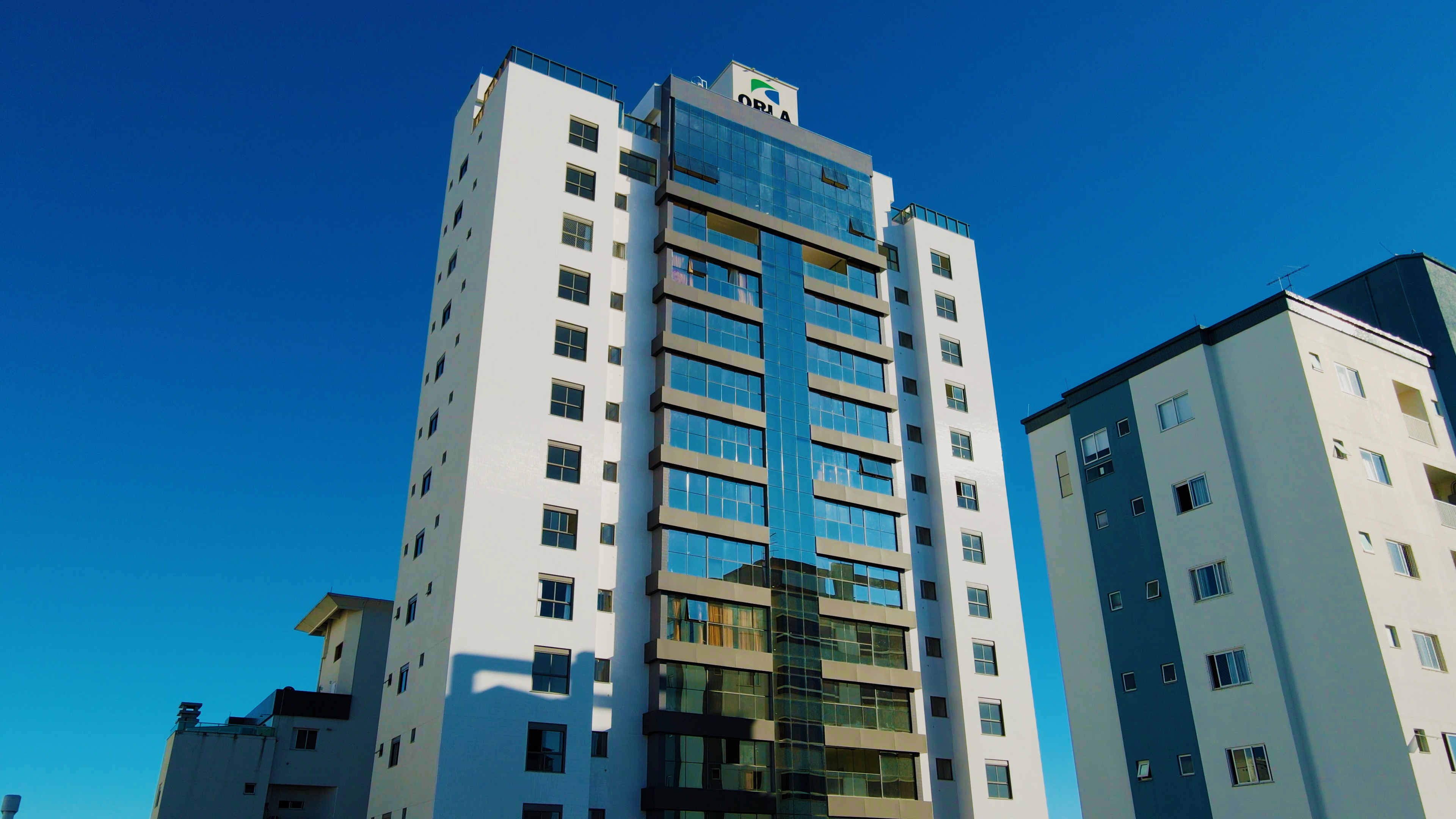 01_-_Las_Brisas_-_Apartamentos.00_00_57_15.Still045.jpg