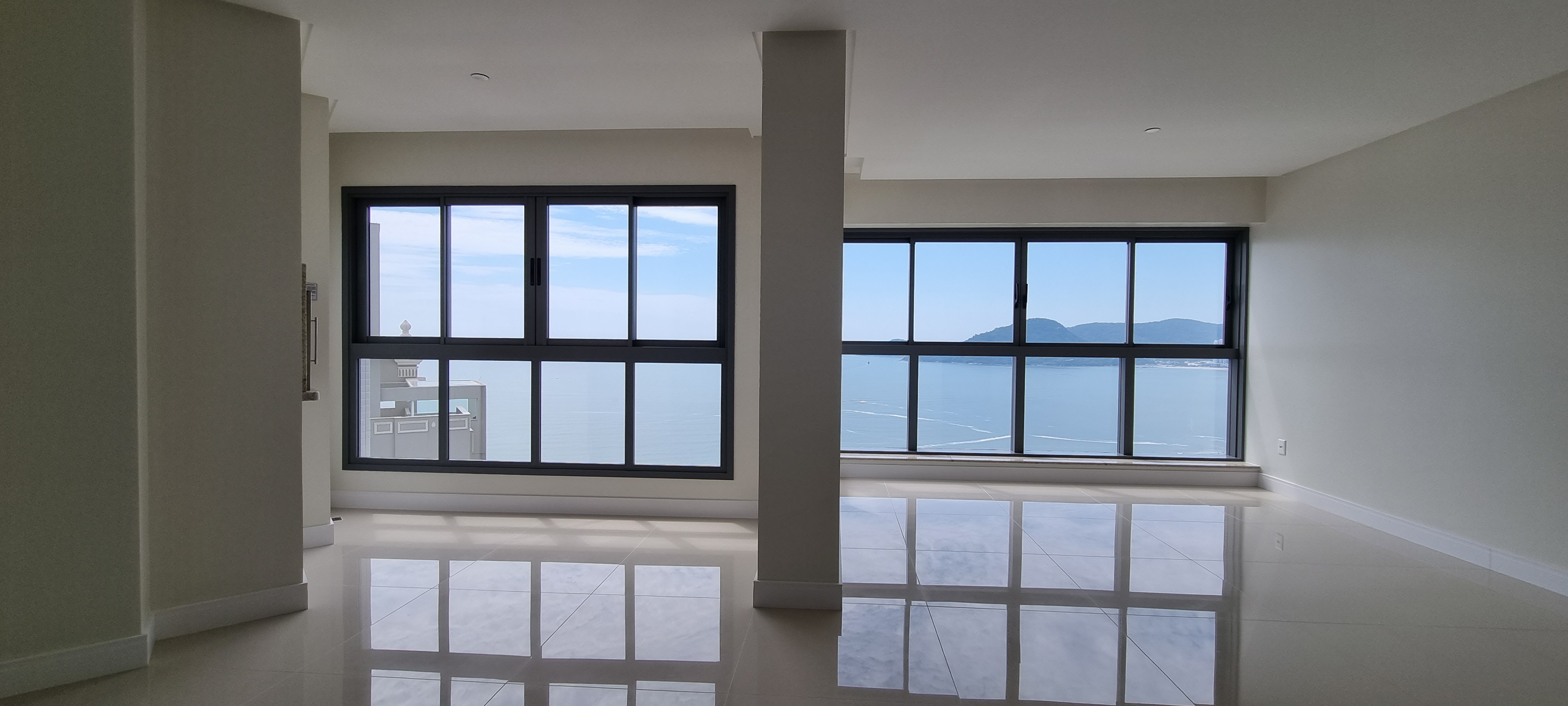 Apto à venda no New York Apartments em Balneário Camboriú