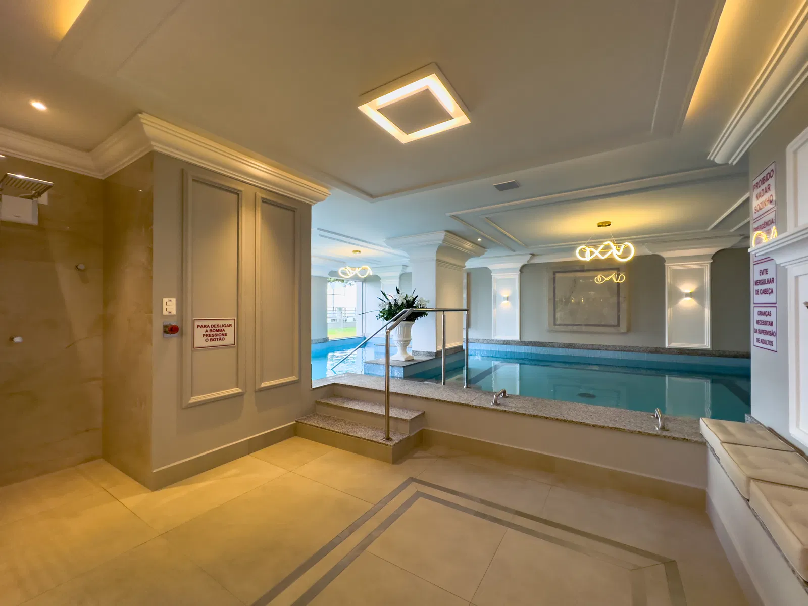 Apartamento no Château de Florence à venda