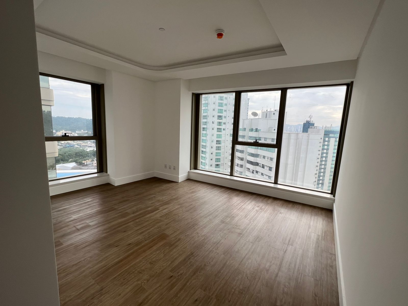 Venda de Apartamento no Yachthouse