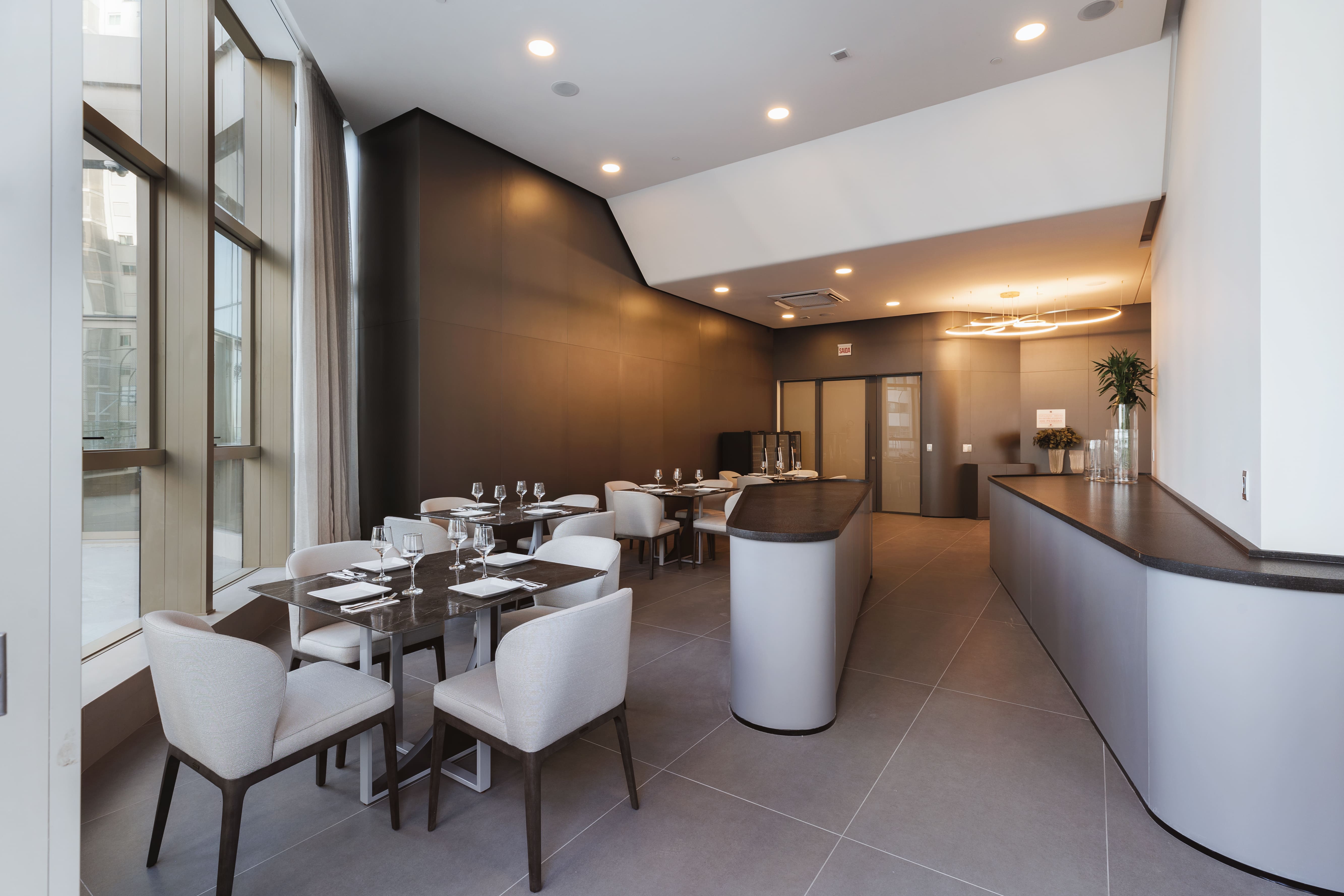 Venda de Apartamento no Yachthouse