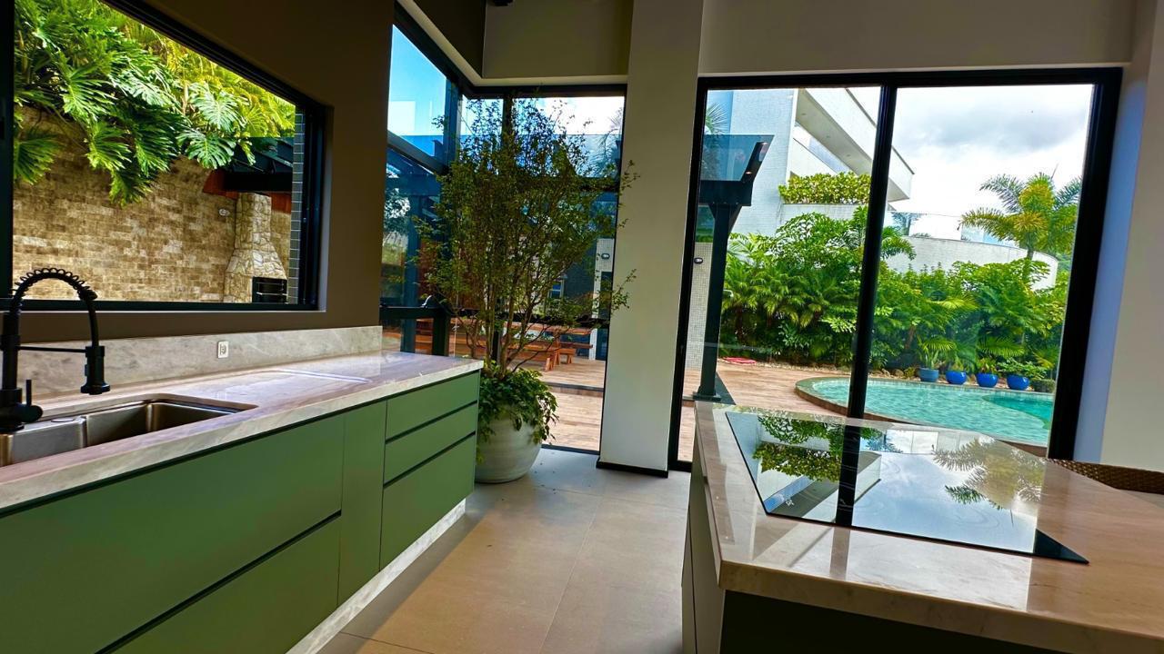 Casa à Venda Condomínio no Plaza