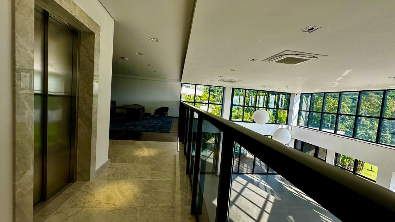 Casa à Venda Condomínio no Plaza em Itapema SC