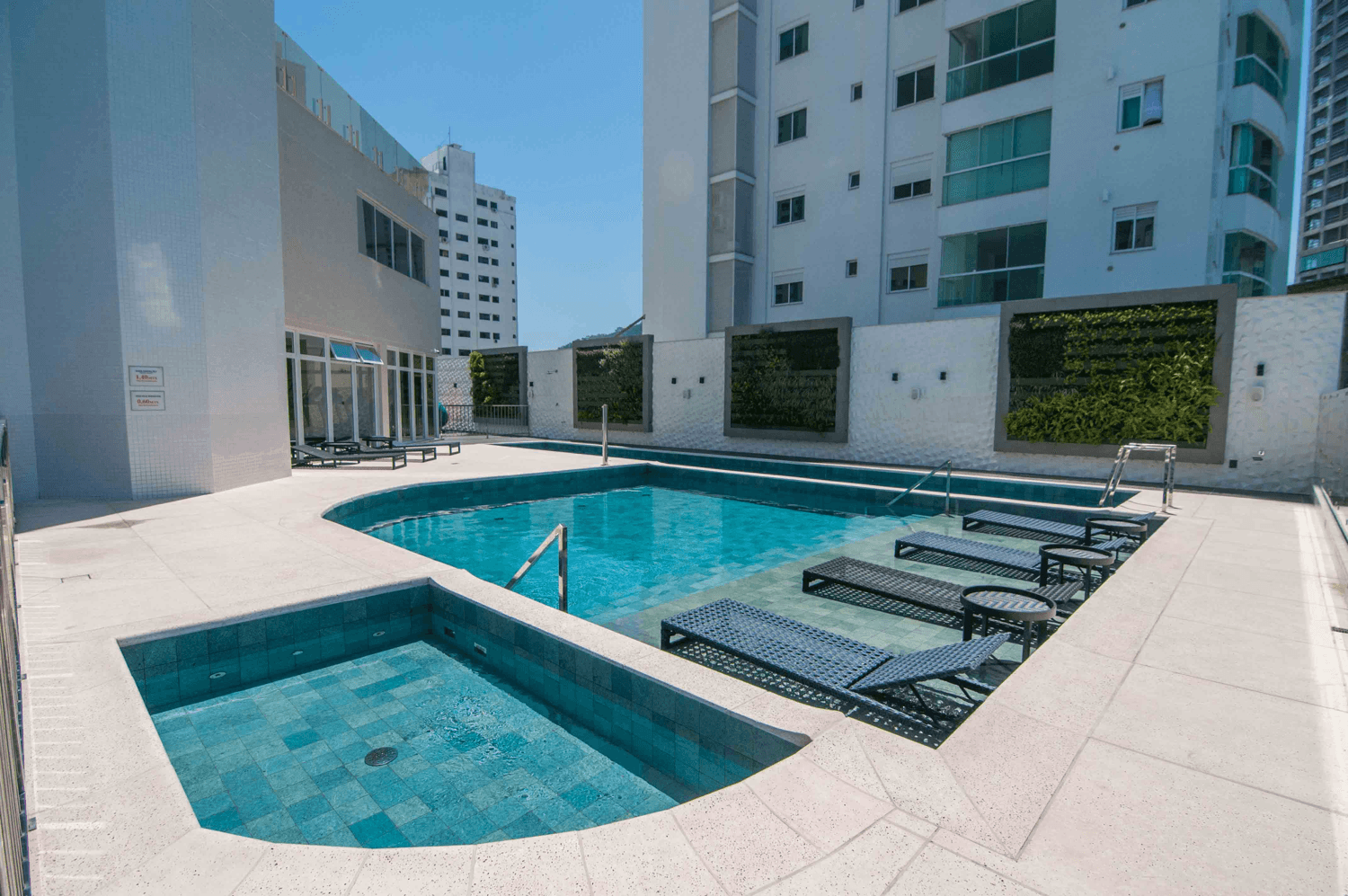 Apartamento à Venda no Via Marina