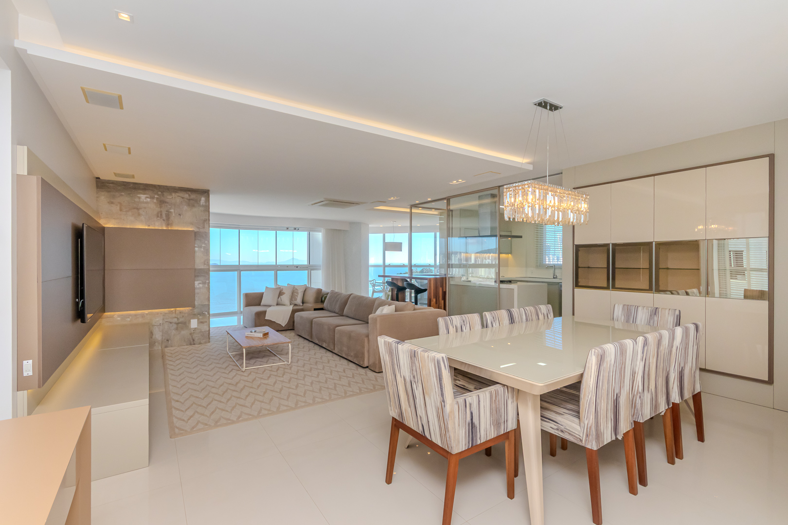 Apartamento à Venda Frente Mar no Ibiza Towers