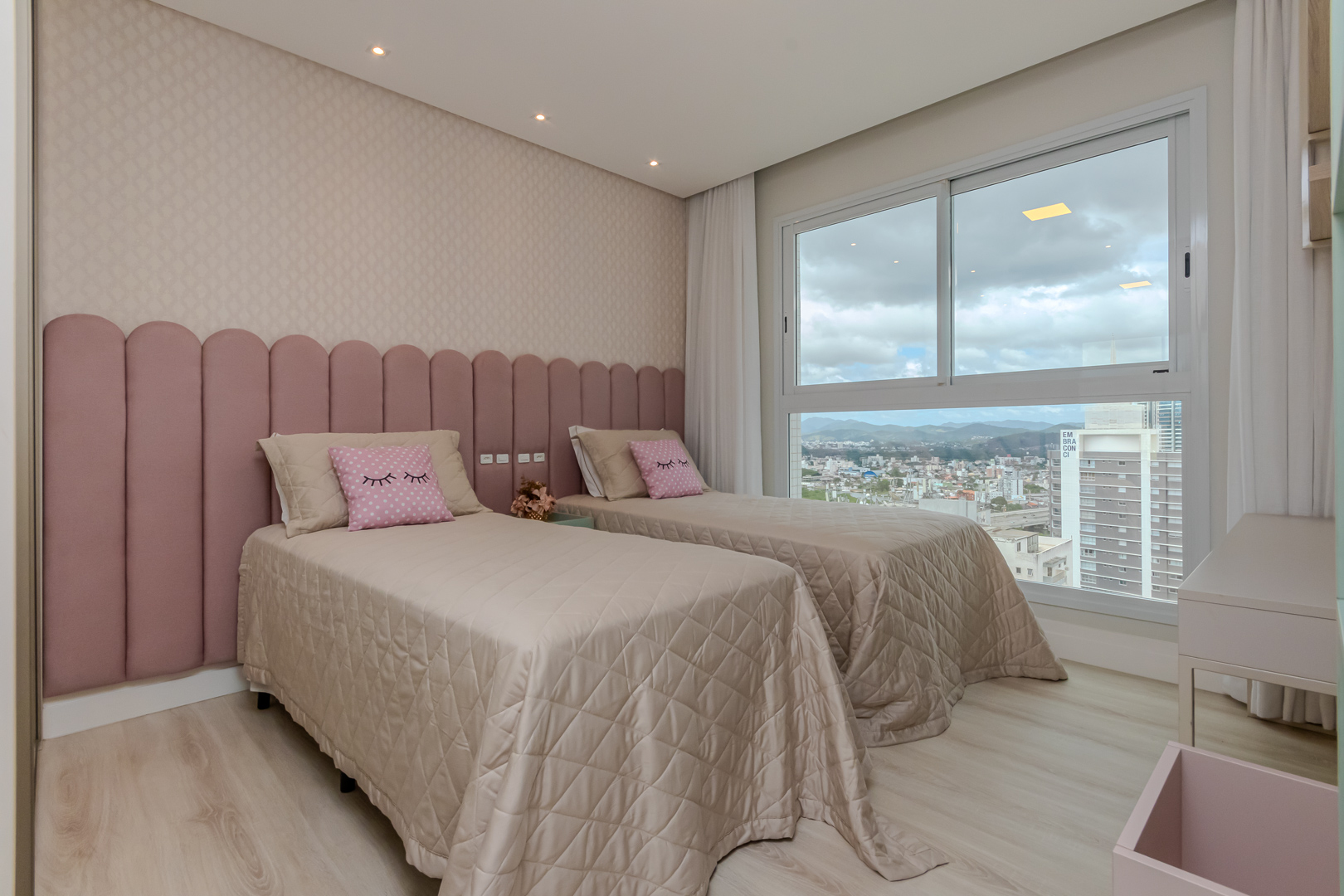 Venda de Apartamento no Épic Tower