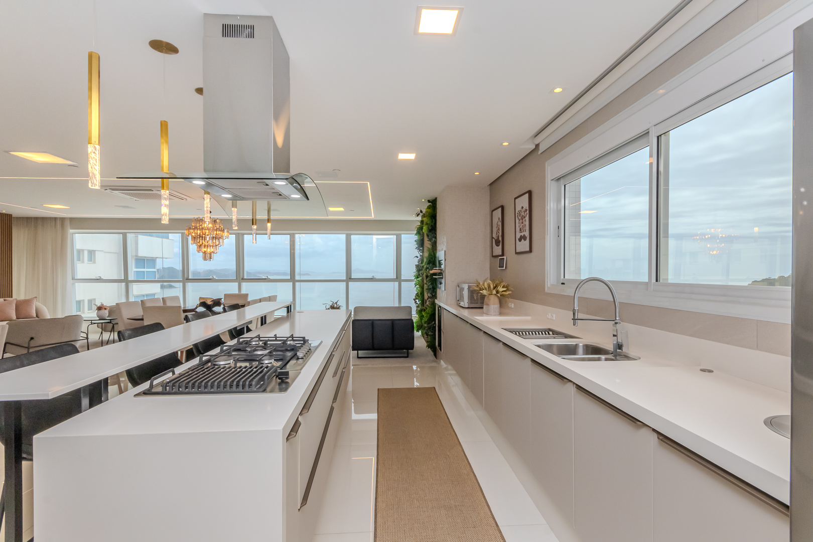 Apartamento à Venda Frente Mar no Épic Tower