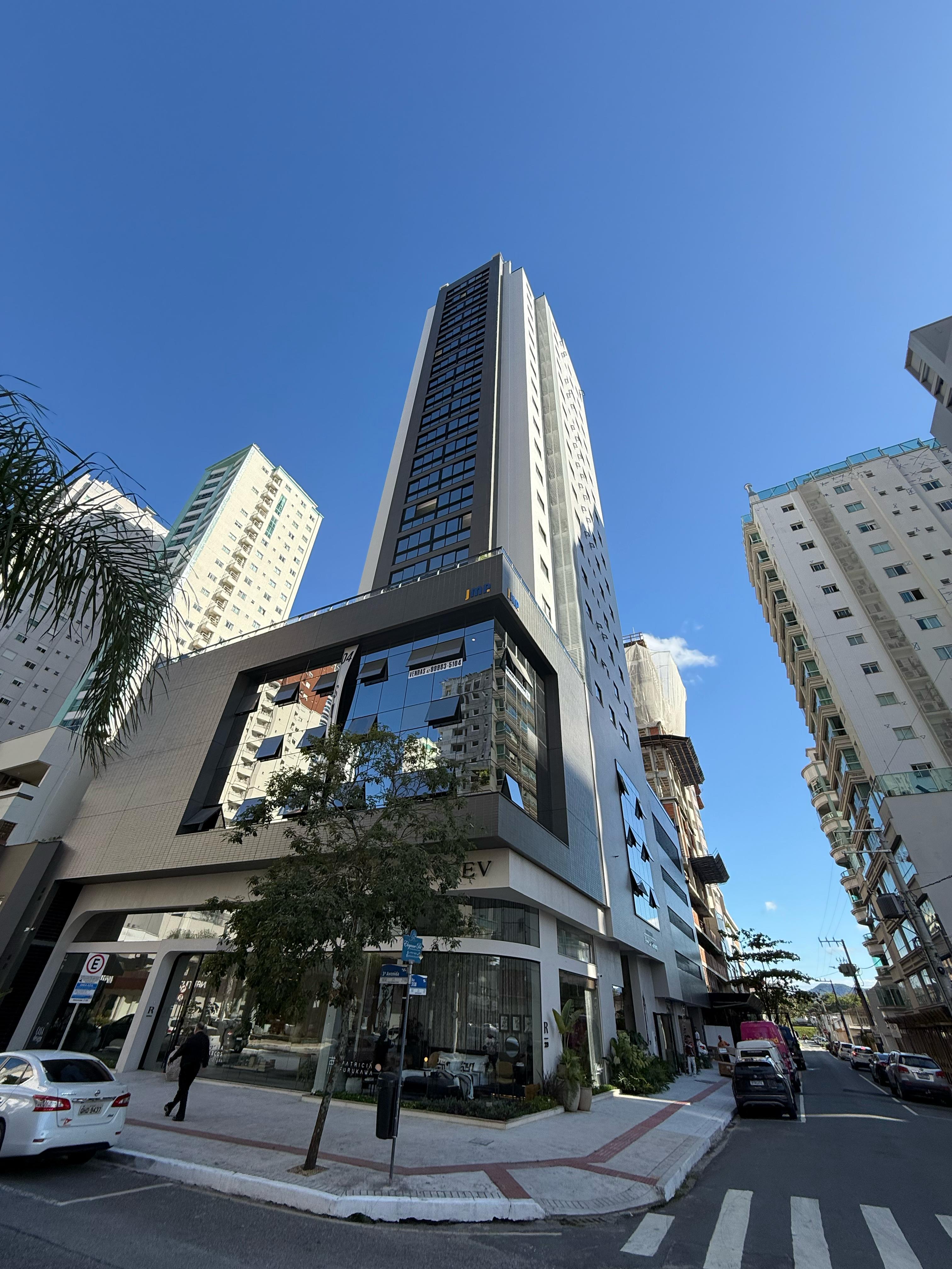 Apartamento à venda no Edifício Farol de Valença