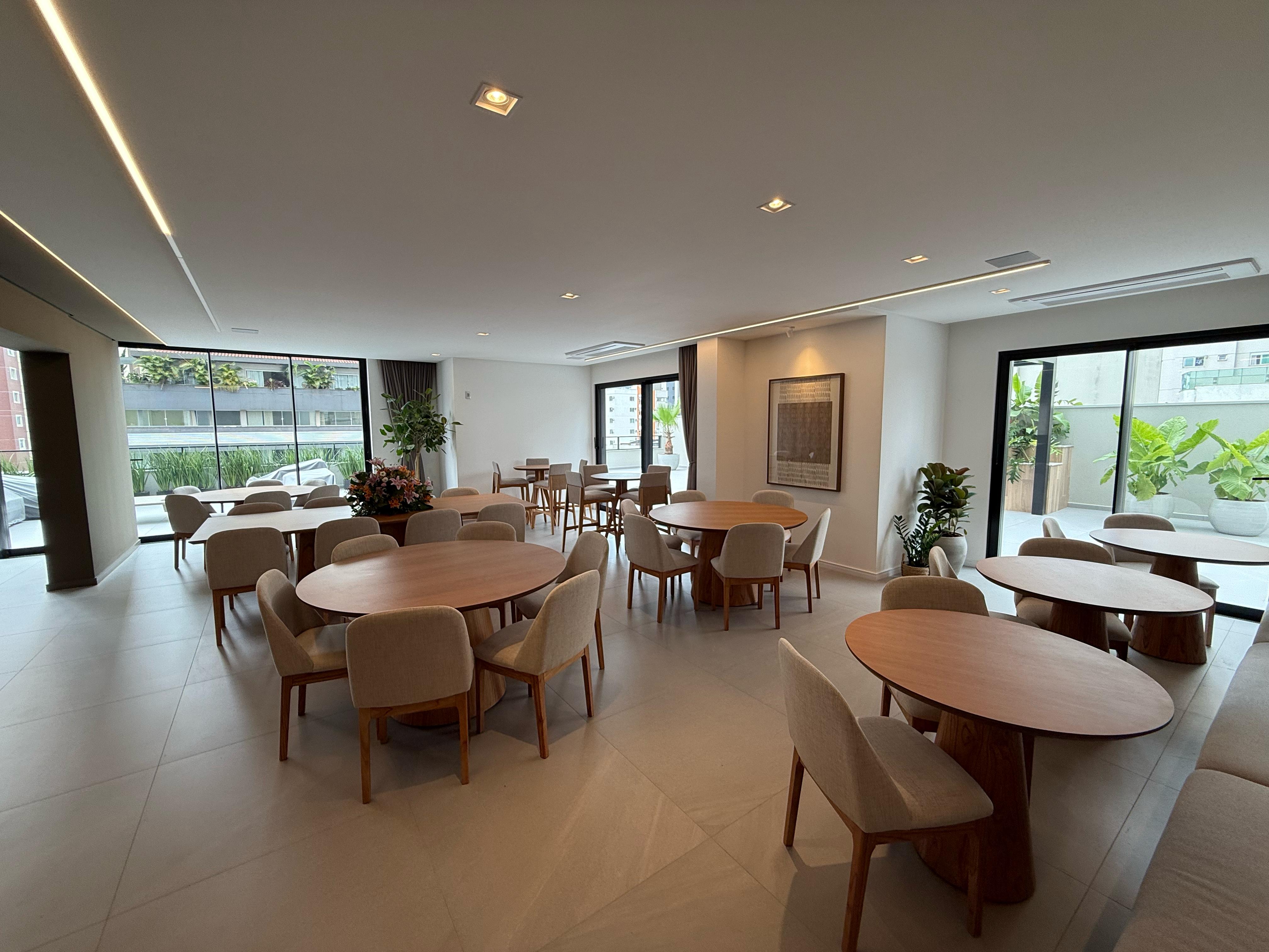 Apartamento à venda no Edifício Farol de Valença