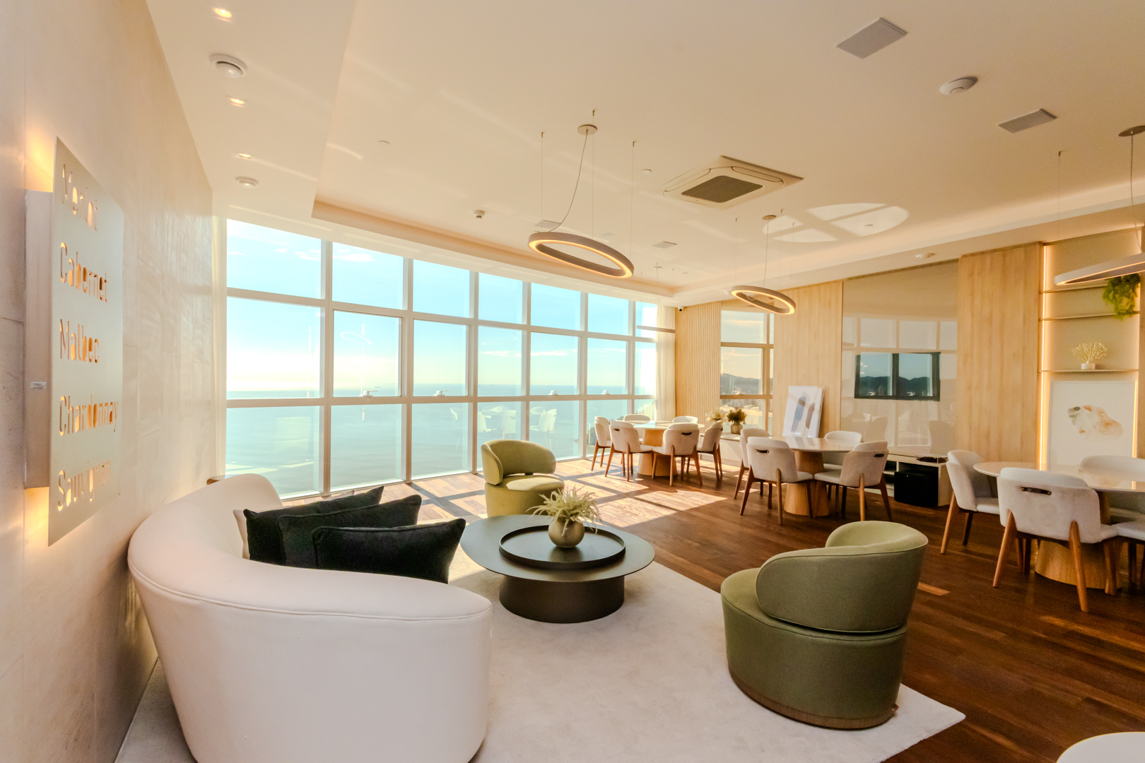 Apartamento no Edifício One Tower
