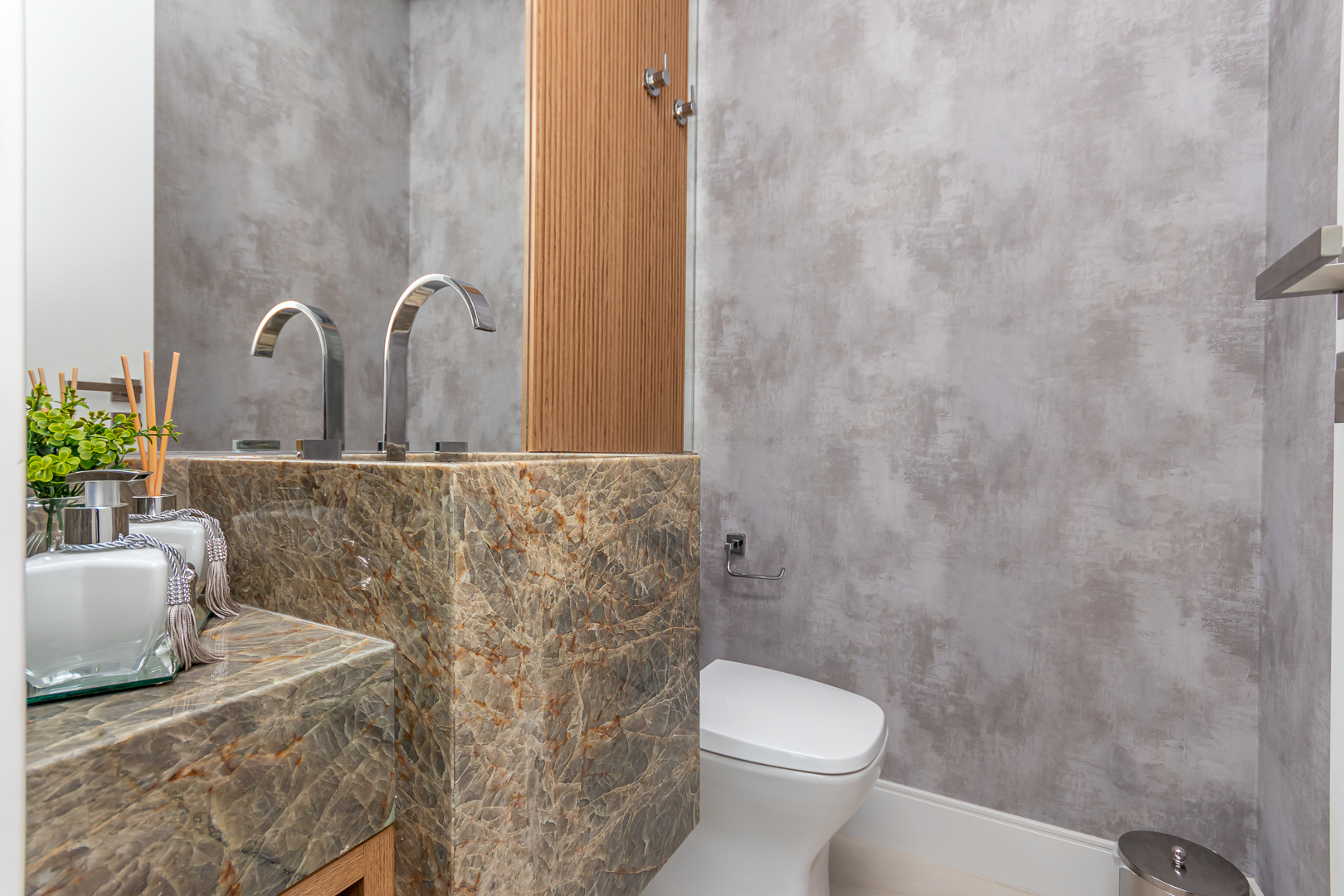 Apartamento à Venda no Solar Di Capri Residence