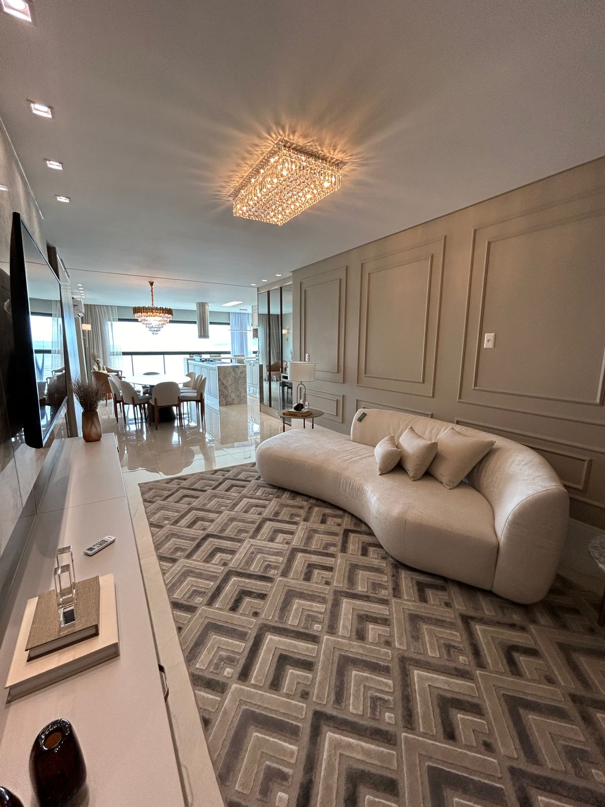 Apto à venda no CNA Cartier Residence em Itapema