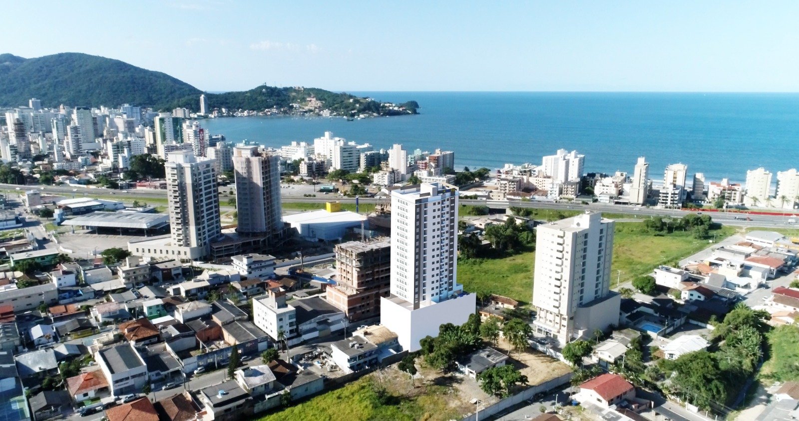 Venda de andar alto no Cristal Park Residence