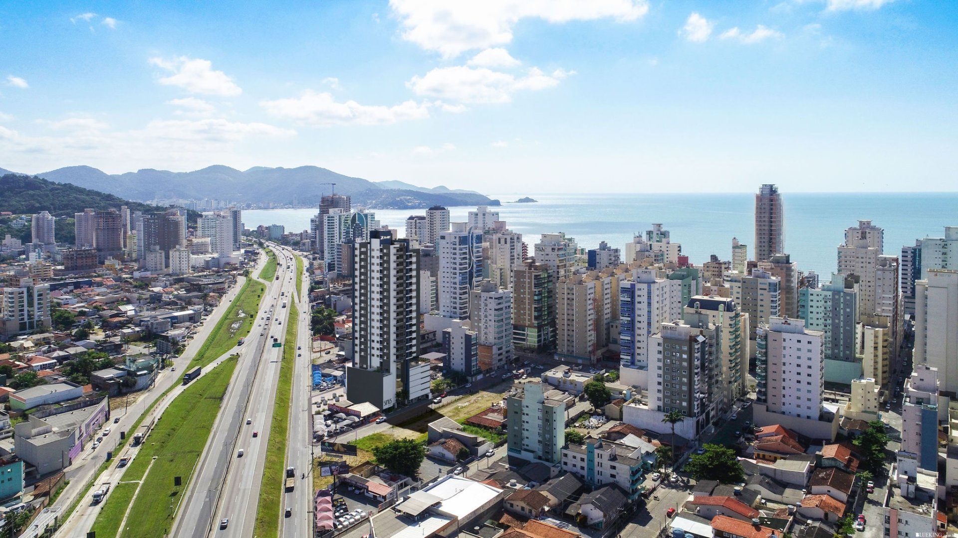 Venda de andar alto no Sirius Residence