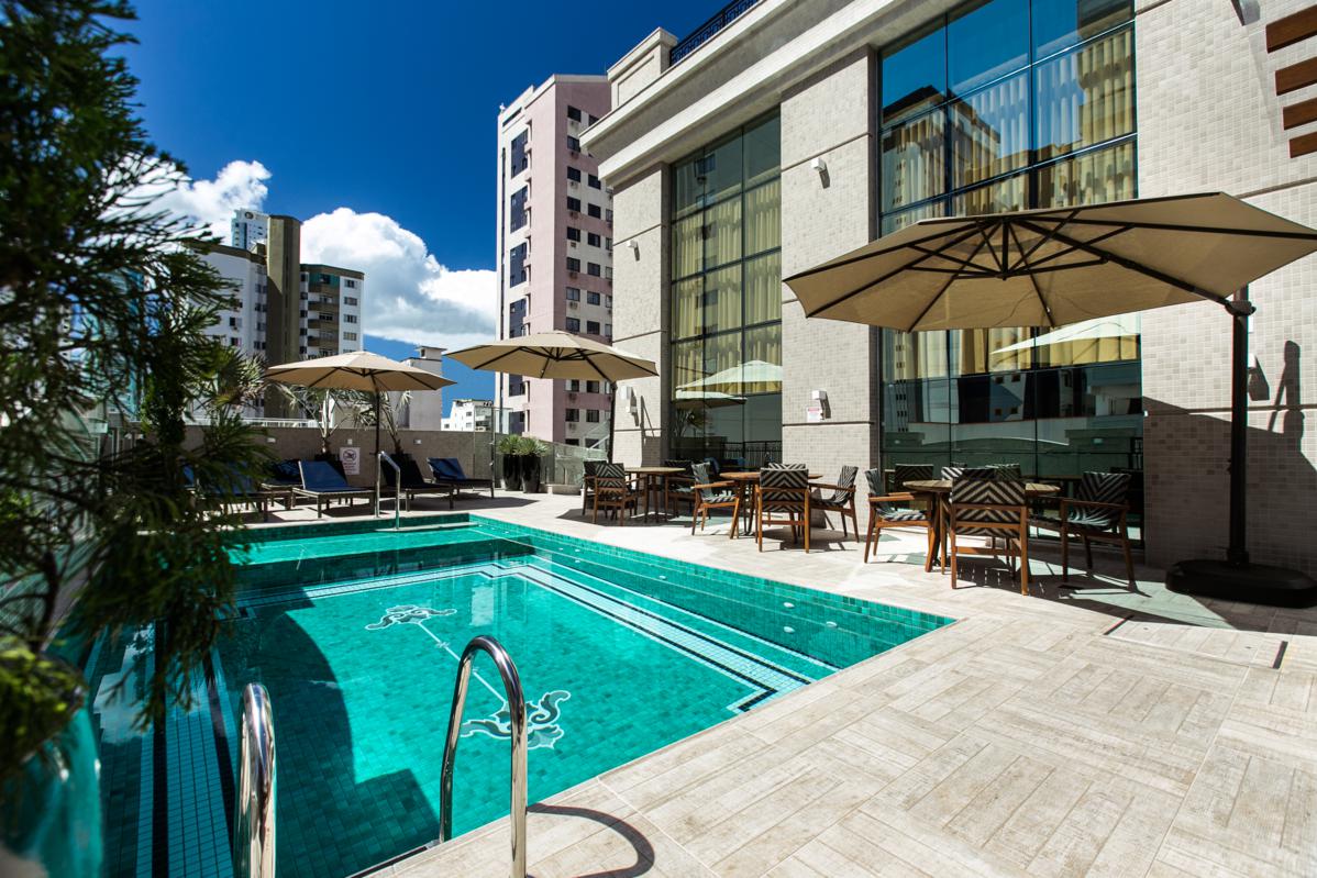 parigi-residenza-lazer-piscina.jpg