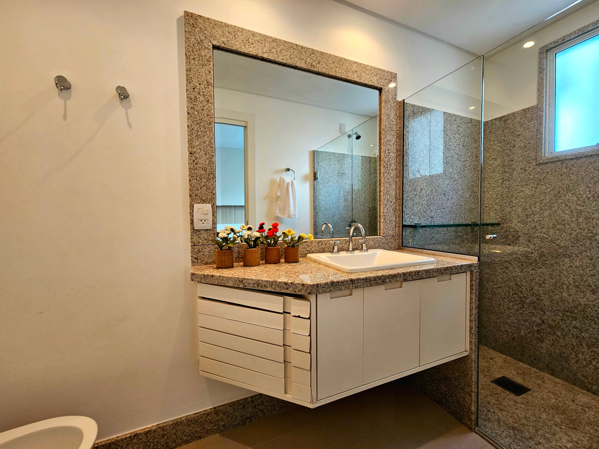 apartamento-3-suites-quadra-mar-balneario-camboriu-oppo-imoveis