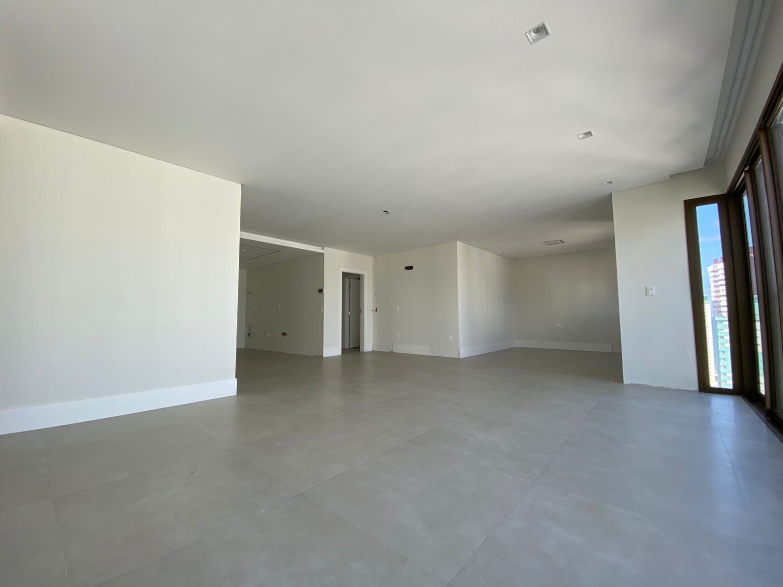 apartamento-edificio-admir-em-balneario-camboriu-oppo-imoveis-1-9ea2deb0-007e-4c9f-b511-769df1250bbd.jpeg