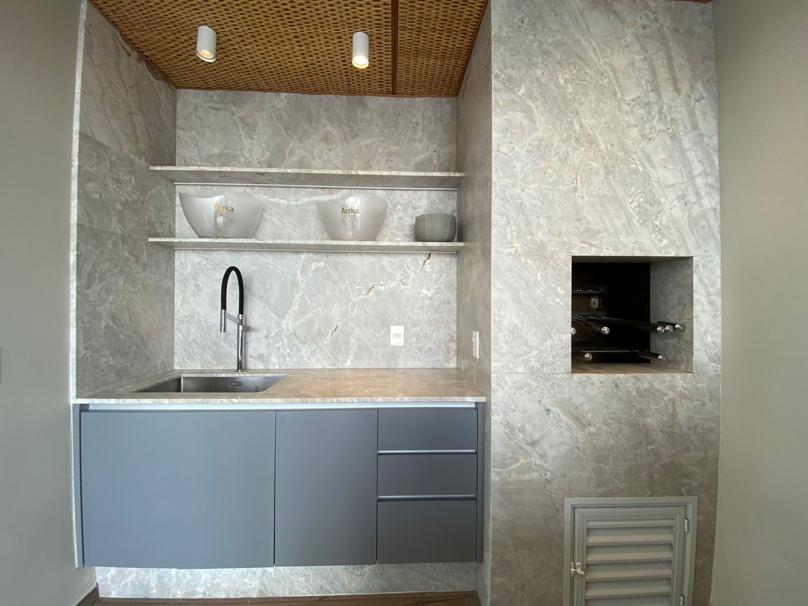 apartamento-edificio-admir-em-balneario-camboriu-oppo-imoveis-14-c92188c6-ea4f-4541-97d7-6acb9266db97.jpeg