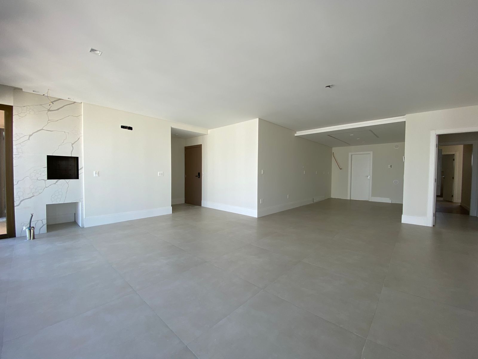 apartamento-edificio-admir-em-balneario-camboriu-oppo-imoveis-3-12a8bc5e-b133-48fc-abc0-892a04331ad9.jpeg