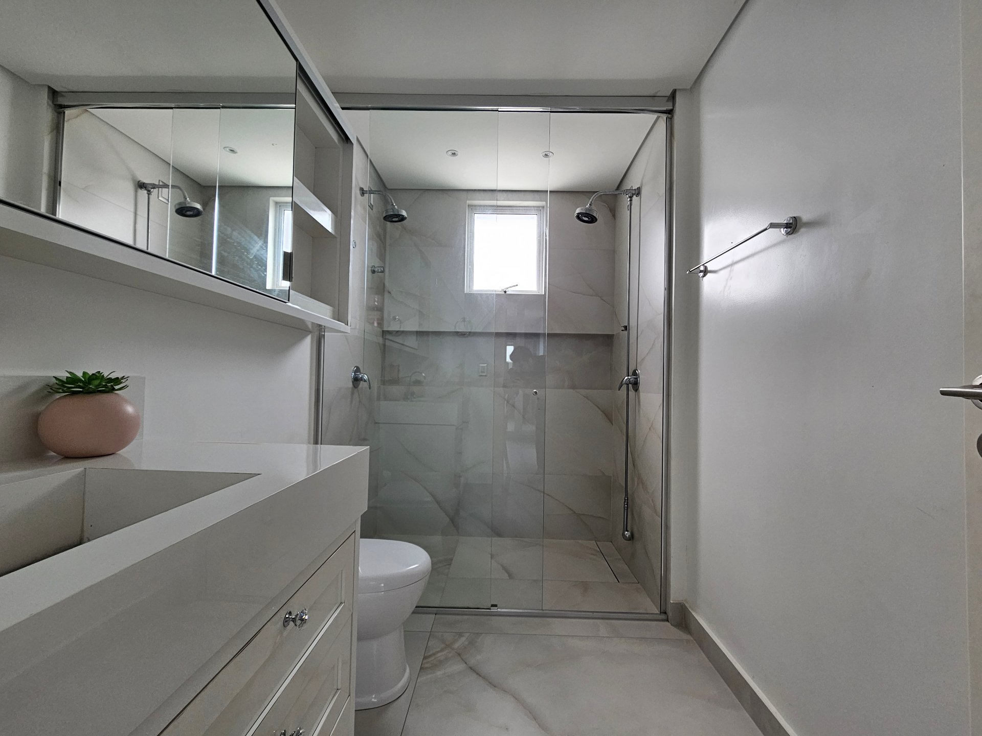 Apartamento-Duplex-4-Suítes-Edifício-Ocean-Breeze-Balneário-Camboriú