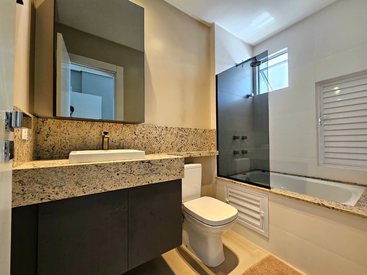 Apartamento-Villagio del Mare-3 suítes-Balneário Cmaboriú-Oppo Imóveis 