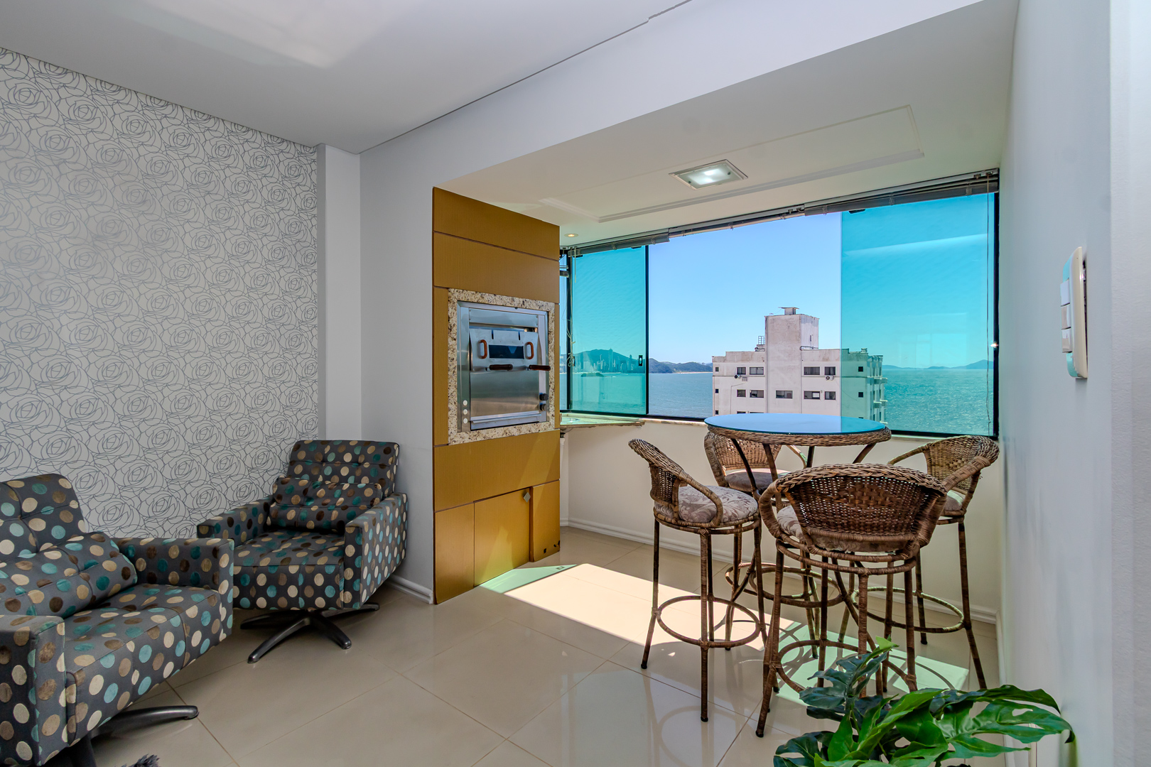 apartamento-quadra-mar-torre-de-san-francisco-balneario-camboriu-oppo-imoveis