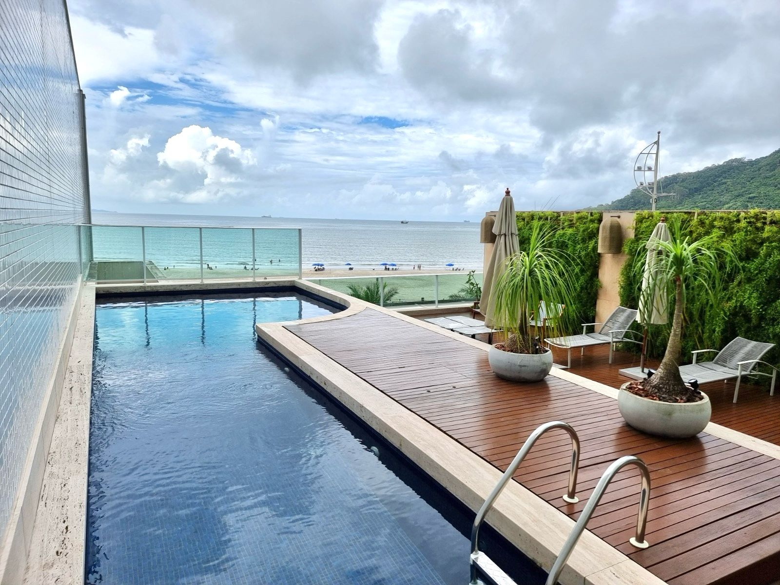 locacao-apartamento-piscina-privativa-3-suite-acqua-residence-barra-sul-balneario-camboriu-oppo-imoveis