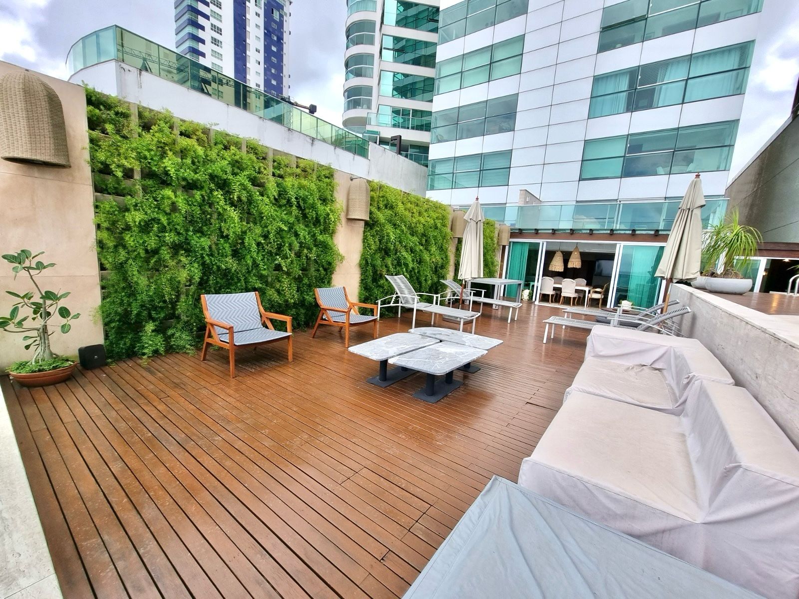 locacao-apartamento-piscina-privativa-3-suite-acqua-residence-barra-sul-balneario-camboriu-oppo-imoveis