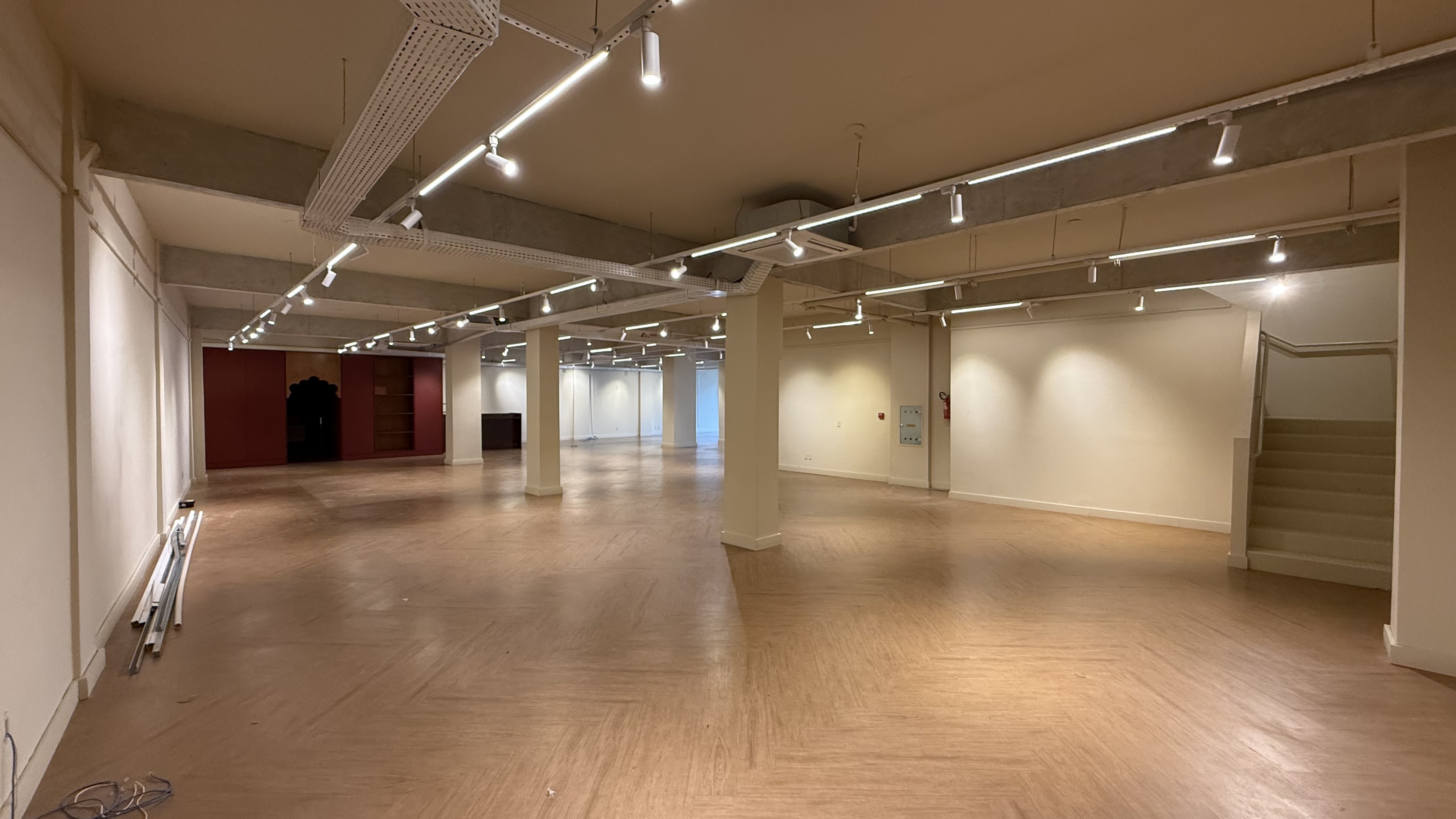 locaçao-sala-comercial-edificio-icon-balneario-camboriu-oppo-imoveis