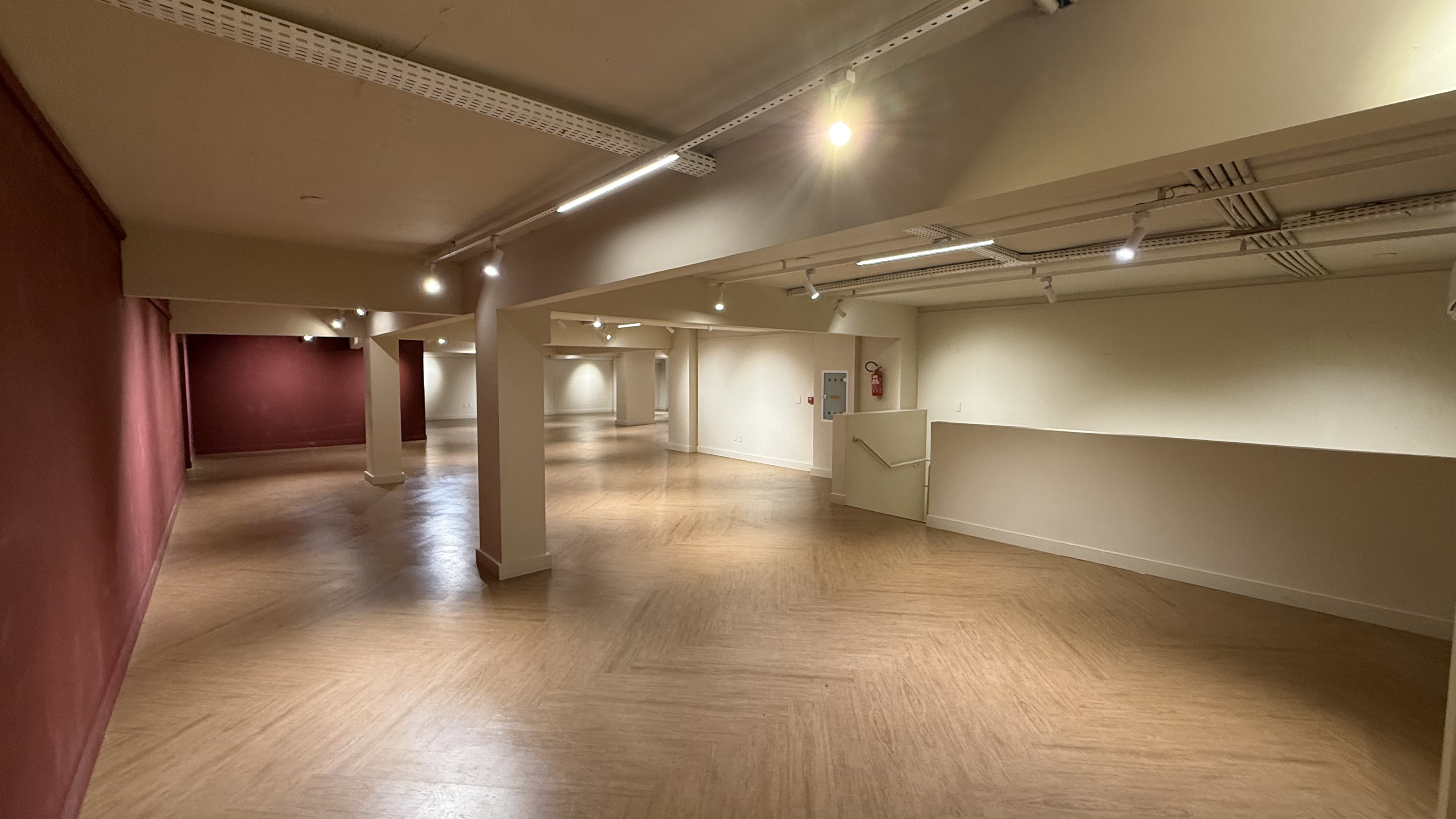 locaçao-sala-comercial-edificio-icon-balneario-camboriu-oppo-imoveis