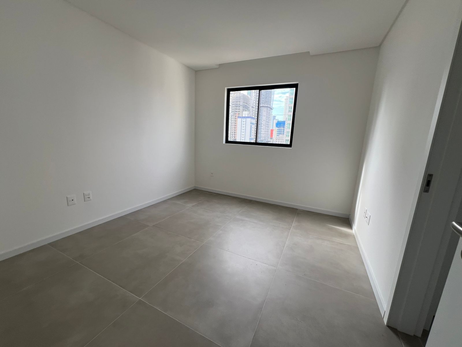locacao-apartamento-farol-de-valenca-4-quartos-balneario-camboriu-oppo-imoveis