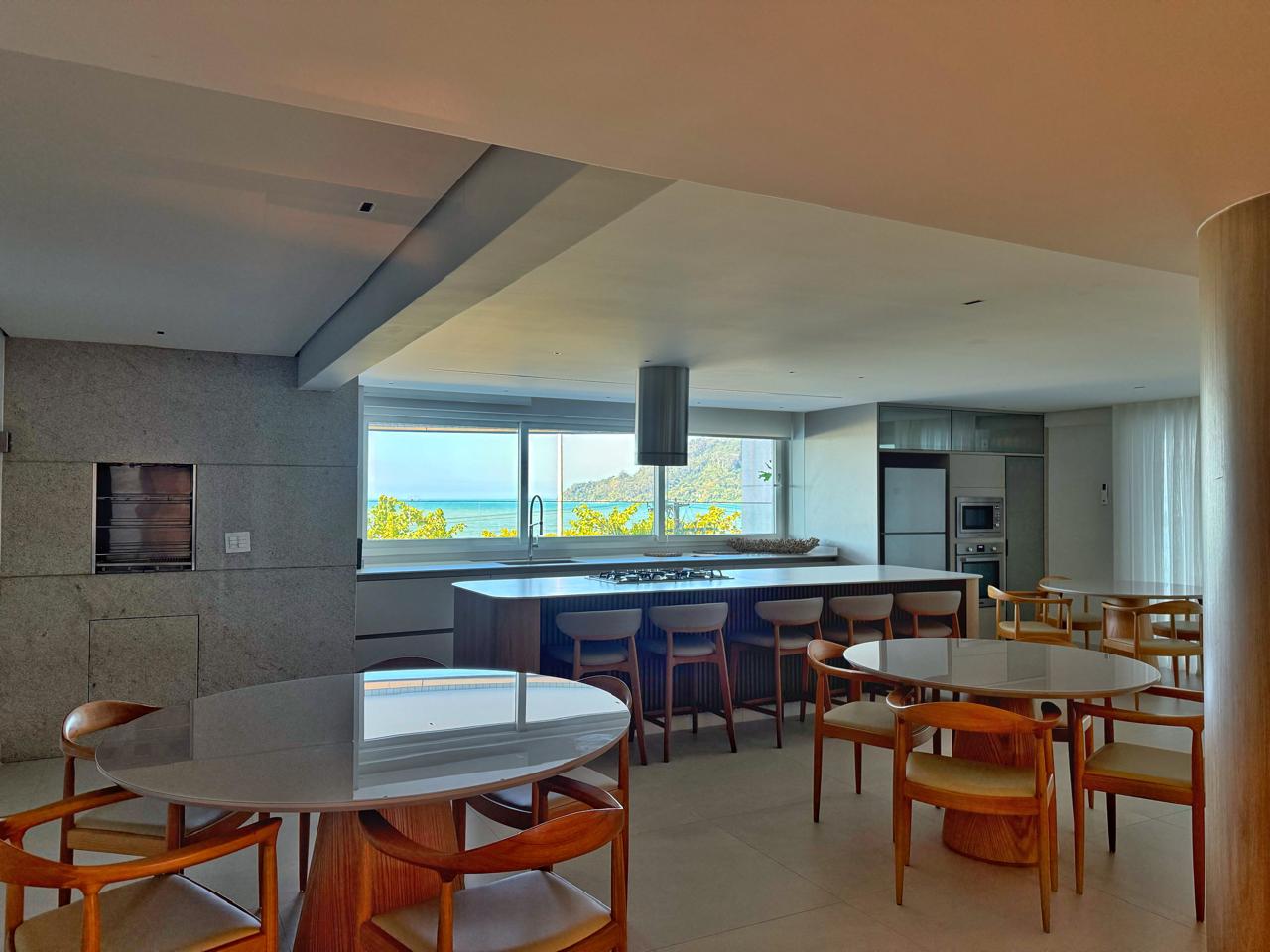 apartamento-frente-mar-4-quartos-number-one-barra-sul-balneario-camboriu-oppo-imoveis-10-803d2886-bb03-467f-b855-5744438f155c.jpeg