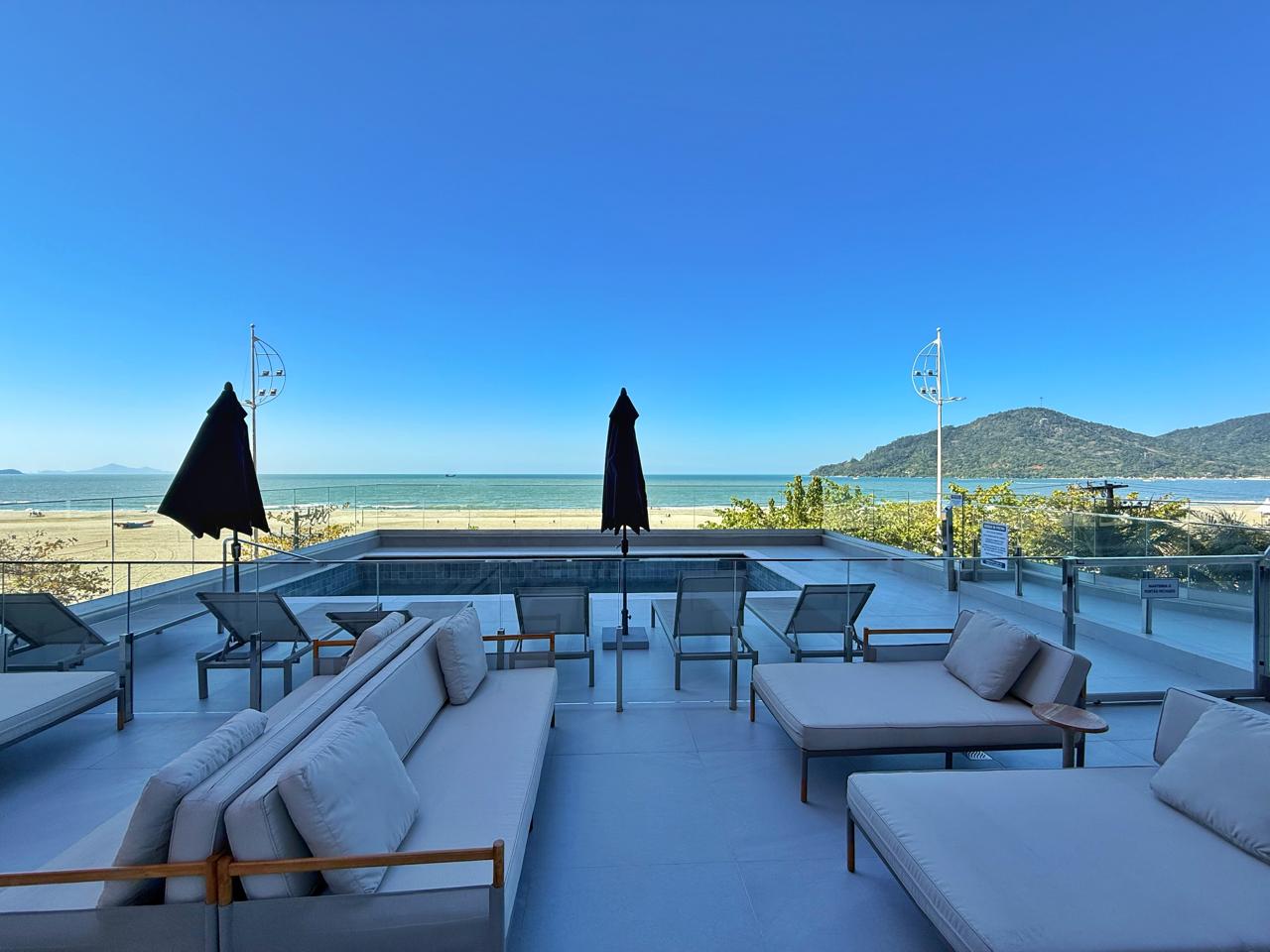 apartamento-frente-mar-4-quartos-number-one-barra-sul-balneario-camboriu-oppo-imoveis-4-cf055806-f0ab-4970-b890-687365241eea.jpeg