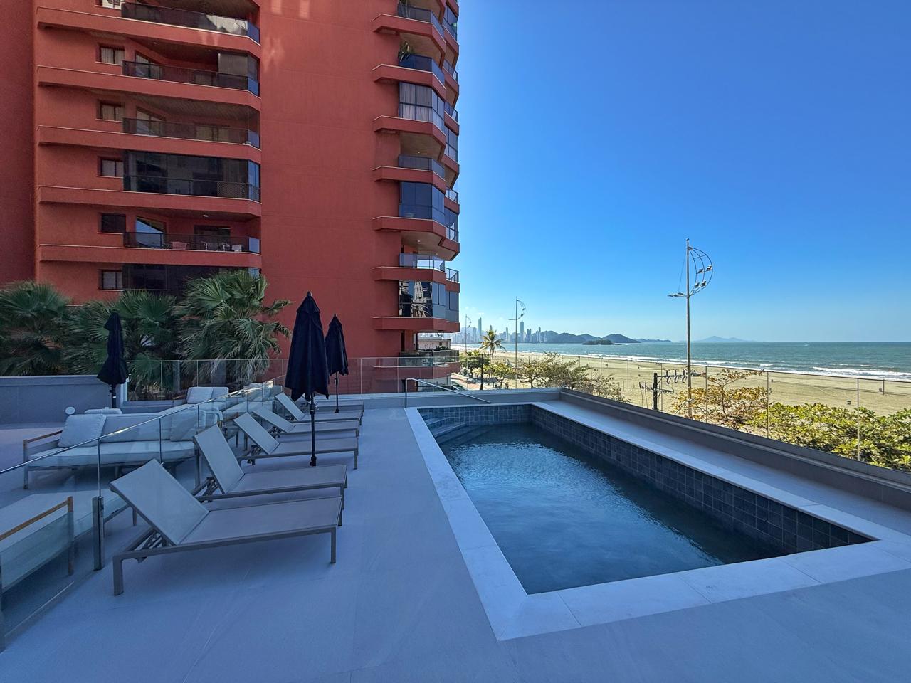 apartamento-frente-mar-4-quartos-number-one-barra-sul-balneario-camboriu-oppo-imoveis-7-22d26614-402b-432c-9365-c447a18aadf5.jpeg