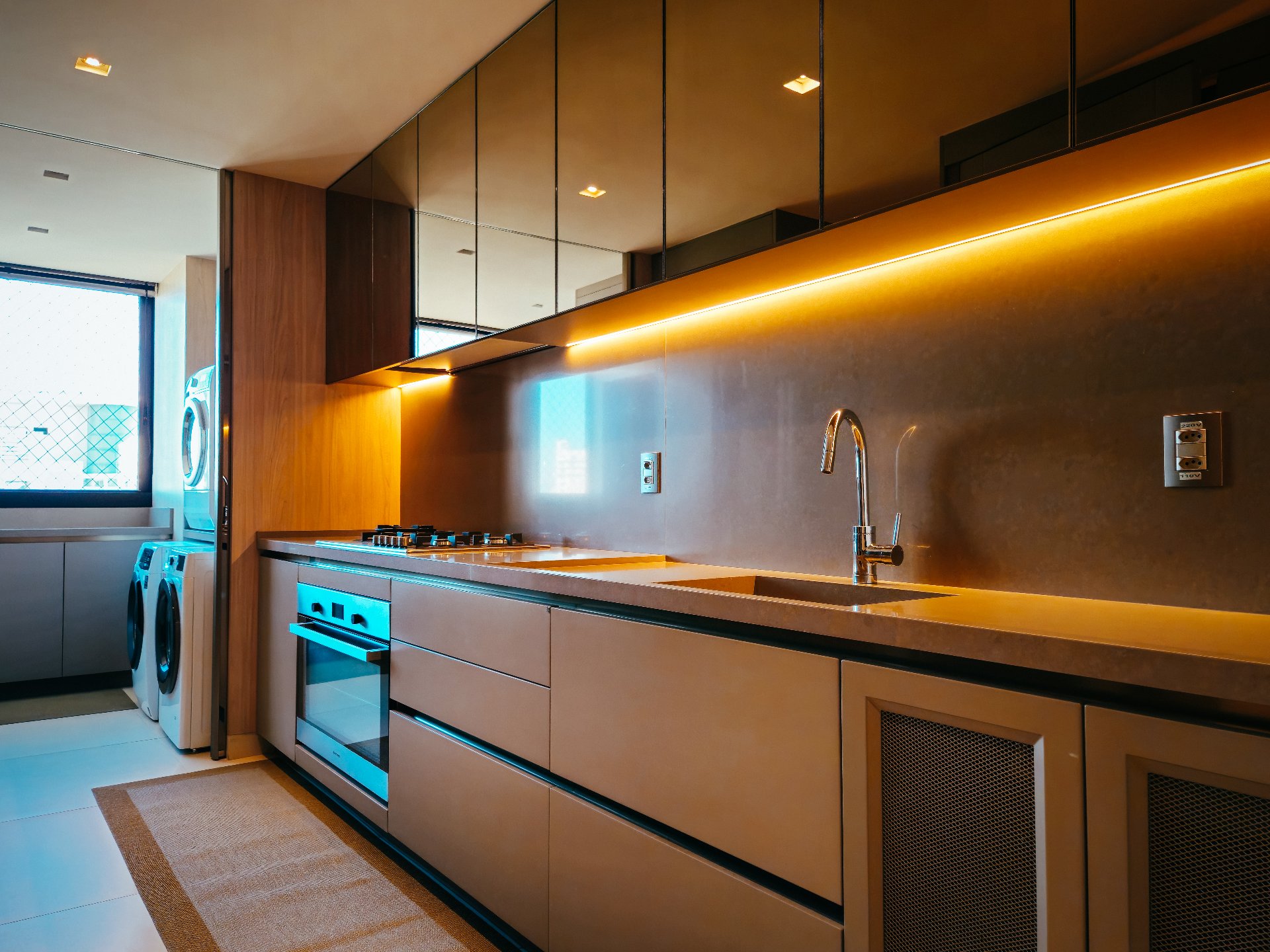 cobertura-salvador-dali-luxo-exclusividade-frente-mar-balneario-camboriu-oppo-imoveis-24-b28402f9-f2e9-496b-97fc-e71710e1ca03.jpg